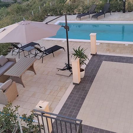 Magi House With Pool Apartamento Podstrana Exterior foto